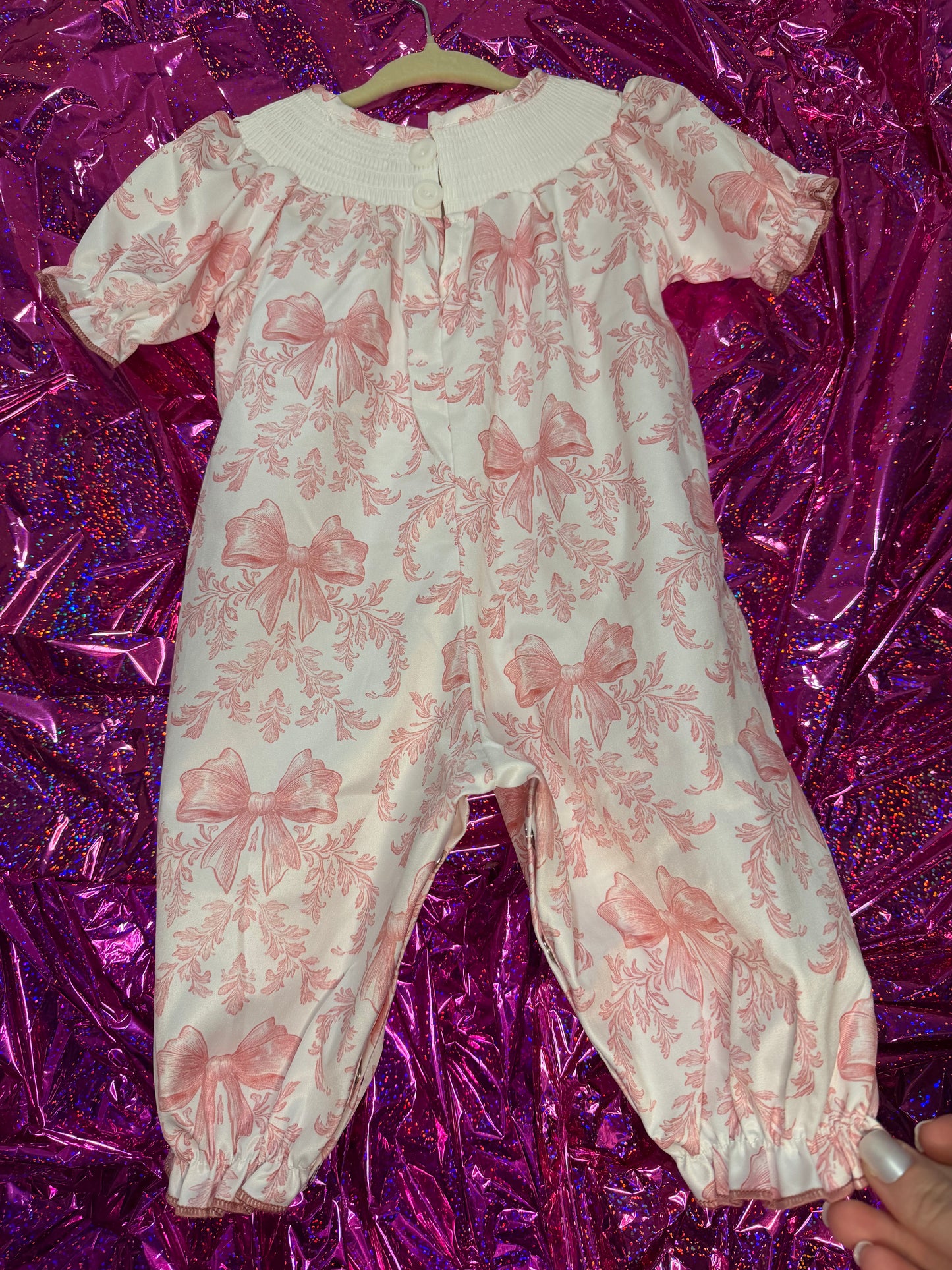 Smocked Bow Romper / With Snaps