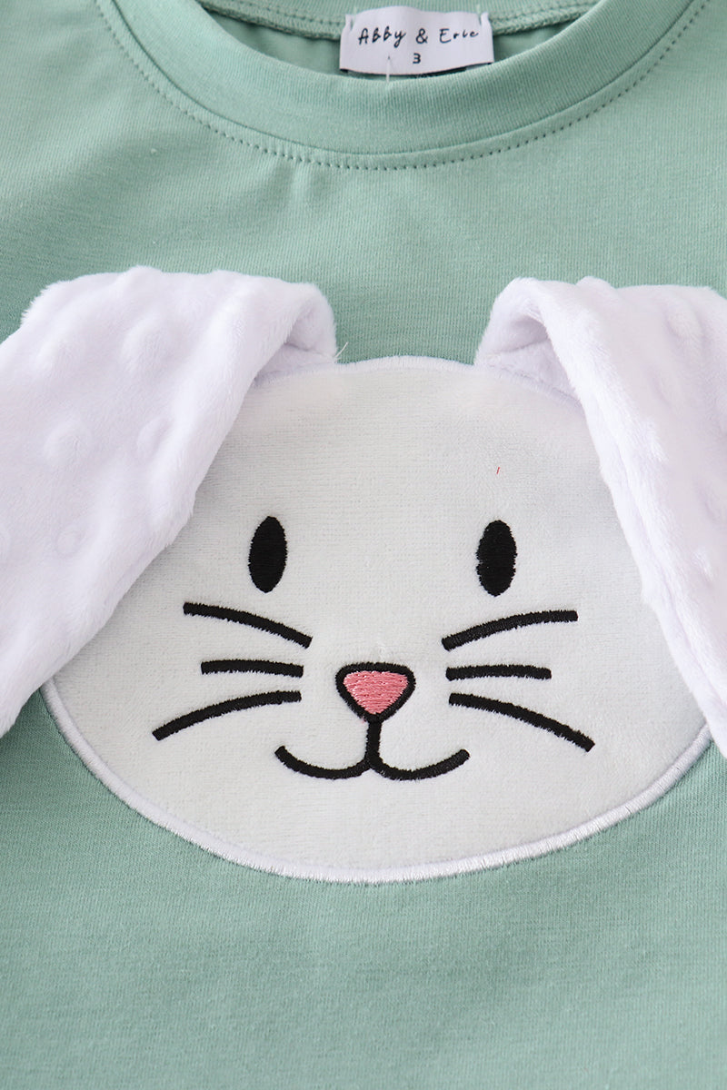 Green bunny applique set