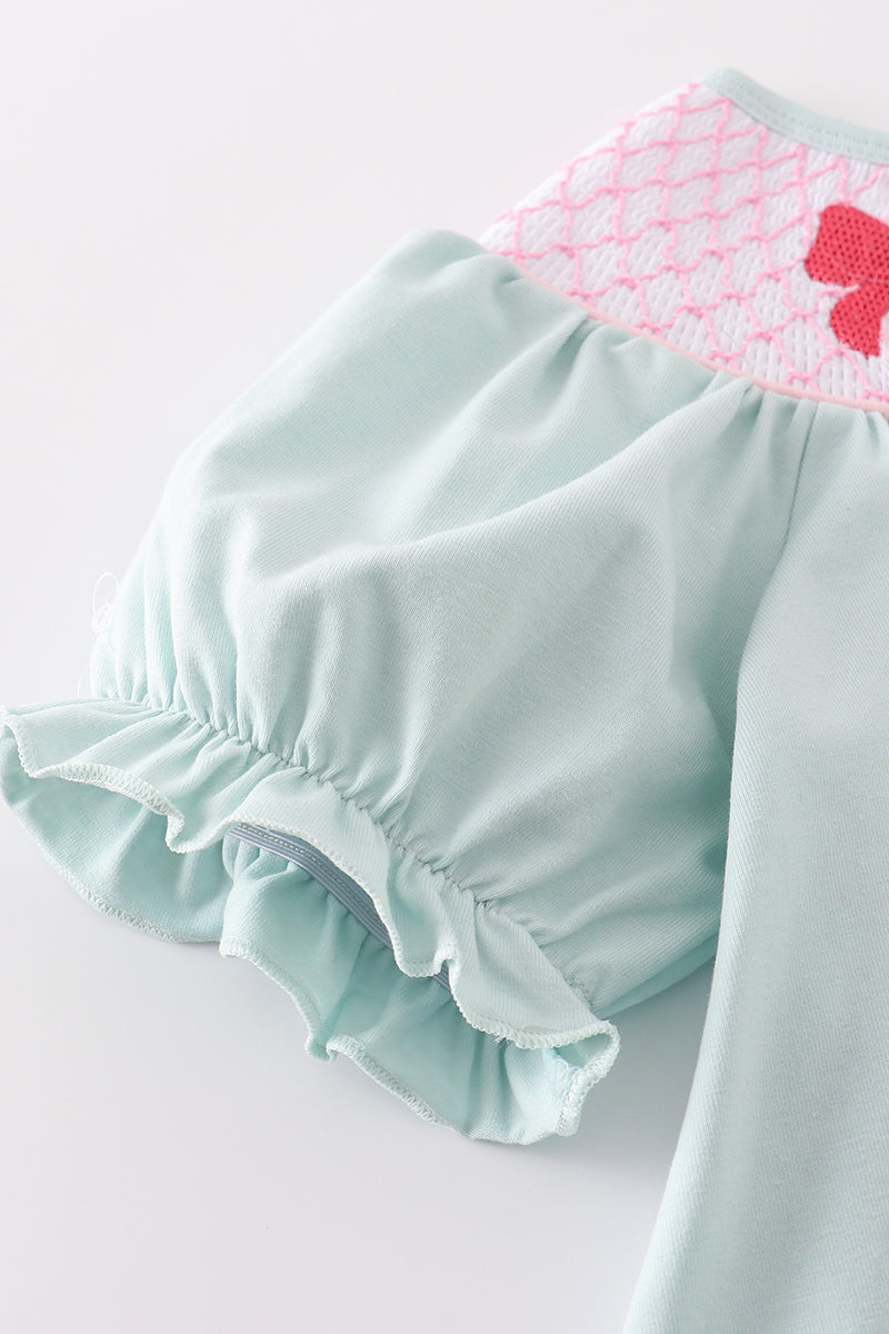 Blue bow pearl smocked ruffle shorts set