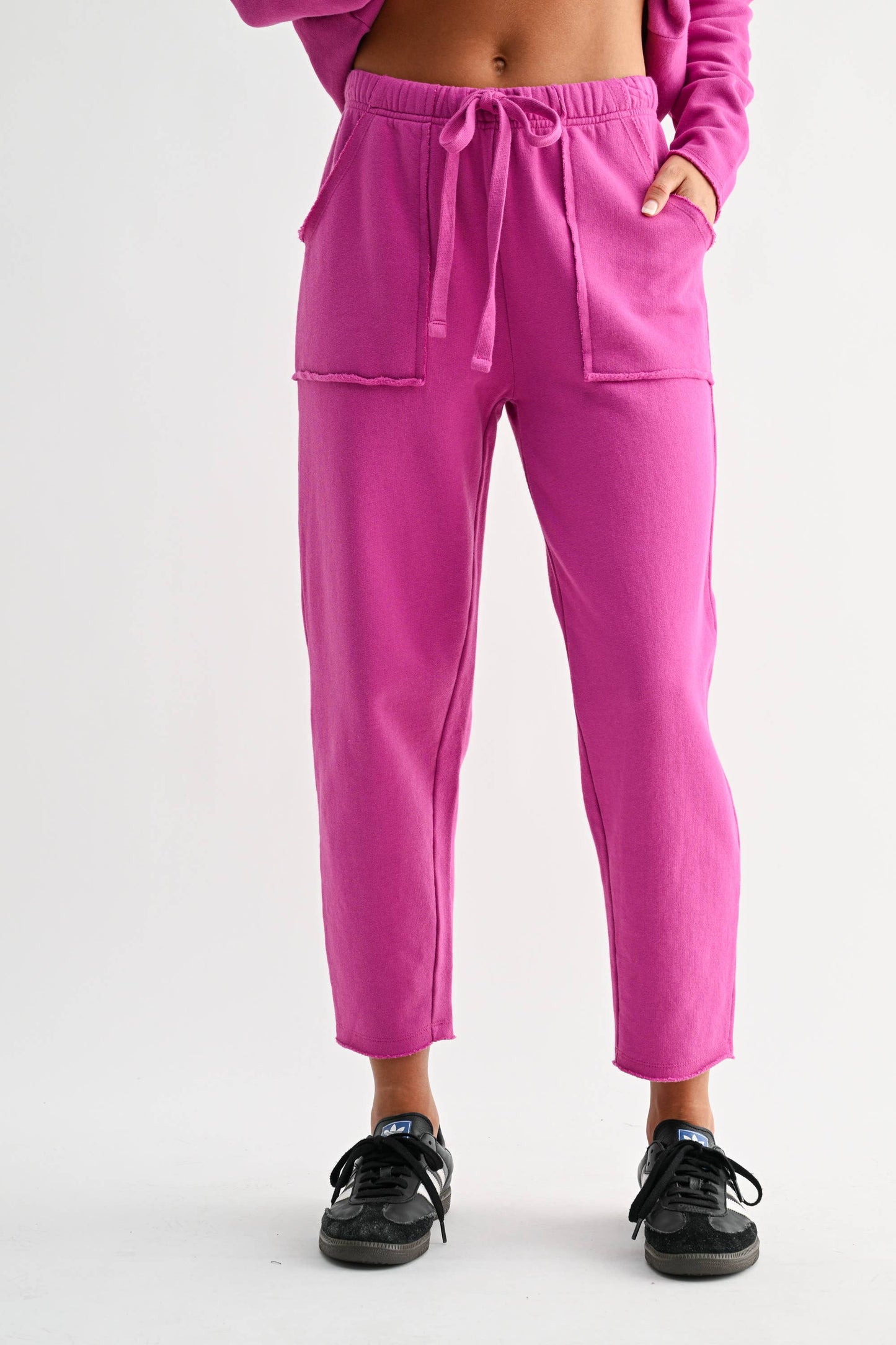 Malibu Essential Tapered Lounge  Pants / Pink