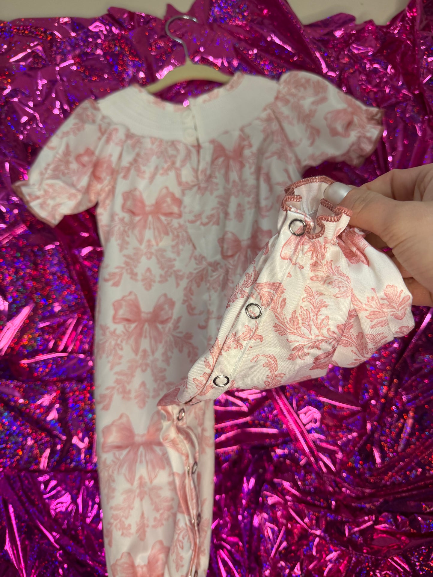 Smocked Bow Romper / With Snaps