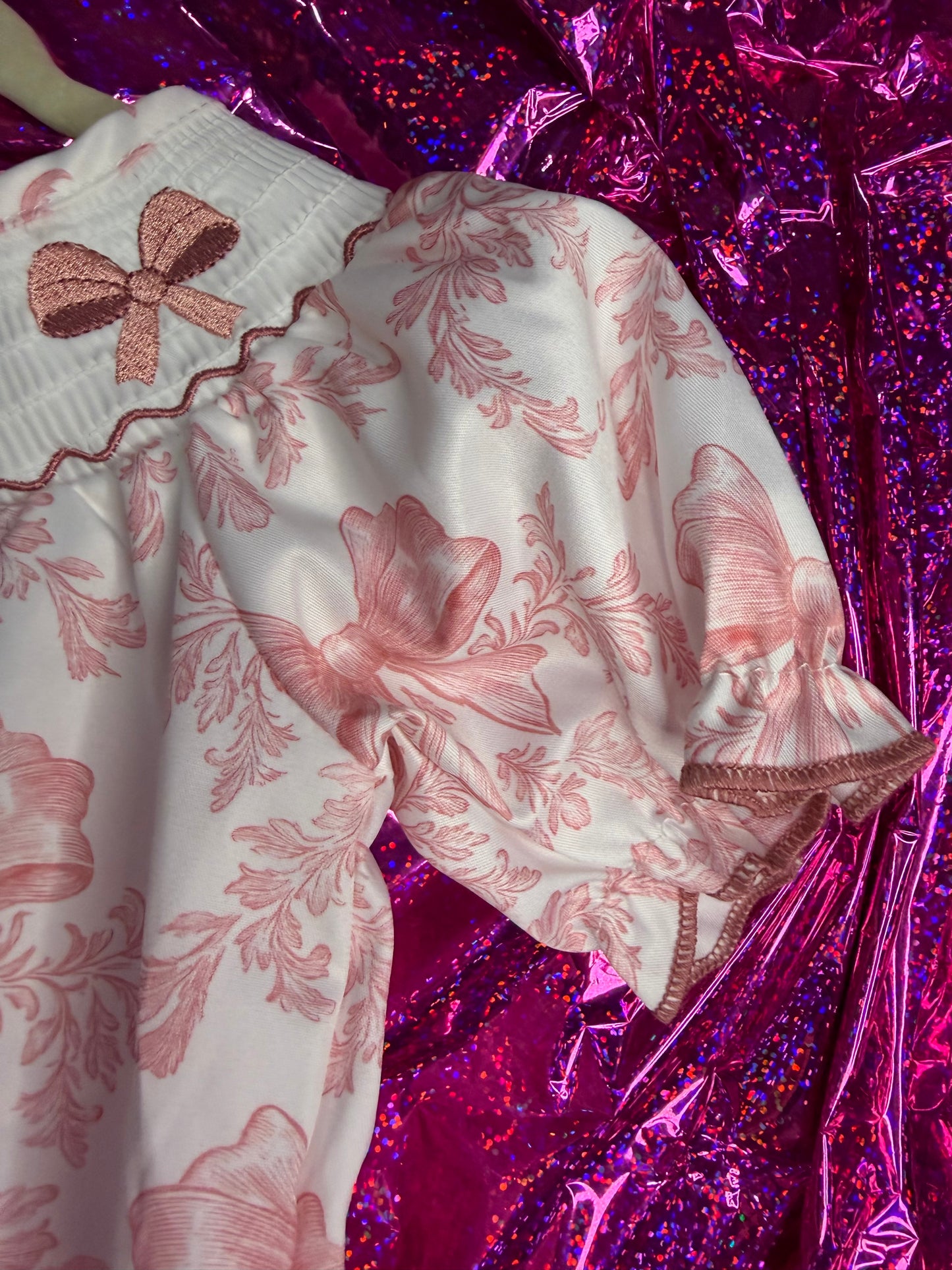 Smocked Bow Romper / With Snaps